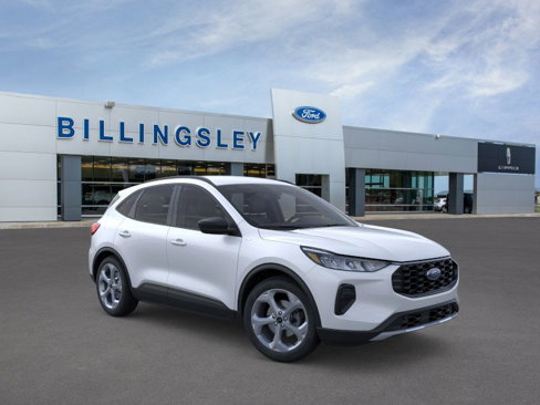 New 2025 Ford Escape ST-Line w/ Cold Weather Package image 7