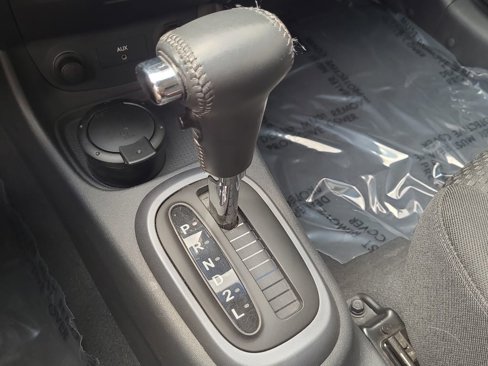 Used 2009 Hyundai Accent SE w/ Premium Equipment Pkg 4 image 20