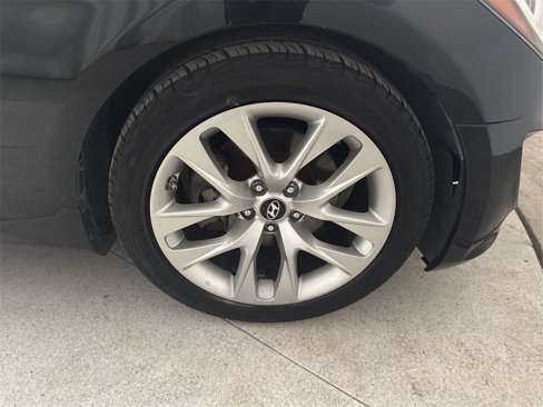 Used 2013 Hyundai Genesis 2.0T image 17