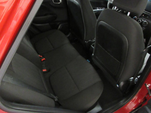 Used 2020 Hyundai Venue SE image 18