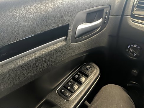 Used 2019 Chrysler 300 S w/ Safetytec Plus Group image 25