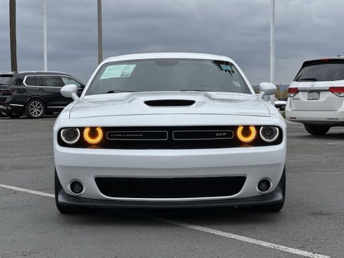 Used 2022 Dodge Challenger GT image 2