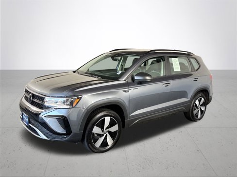 Certified 2024 Volkswagen Taos S image 2