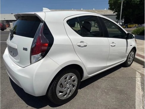 Used 2016 Toyota Prius C Two image 7