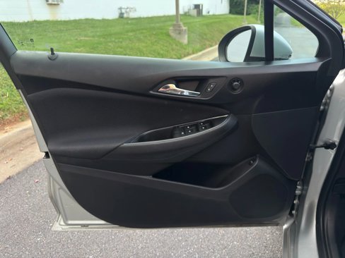 Used 2017 Chevrolet Cruze LS image 15