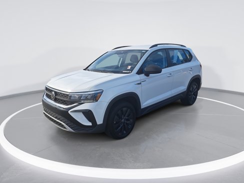 Certified 2022 Volkswagen Taos S w/ IQ Drive S Package image 7