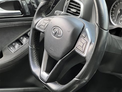 Used 2017 INFINITI QX30 Sport image 45