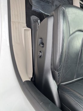 Used 2019 Chrysler Pacifica Touring-L image 19