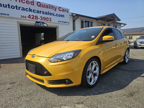 Used 2014 Ford Focus ST w/ Equipment Group 201A image 2
