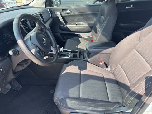 Used 2019 Kia Sportage LX image 10