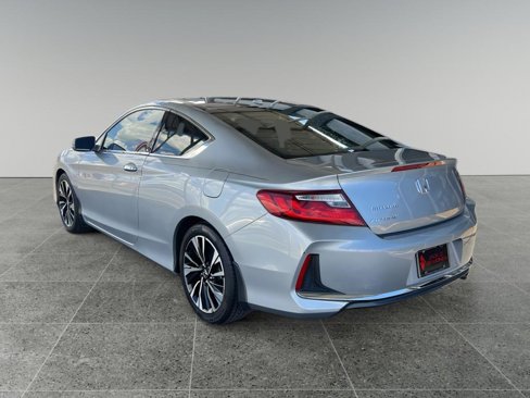 Used 2017 Honda Accord EX image 4