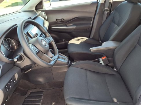 Used 2024 Nissan Kicks S image 12