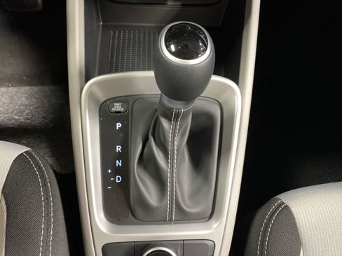 New 2025 Hyundai Venue SEL image 20