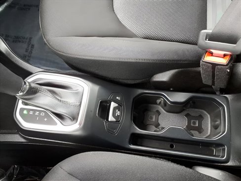 Used 2019 Jeep Renegade Sport w/ UConnect 7.0 Group image 21