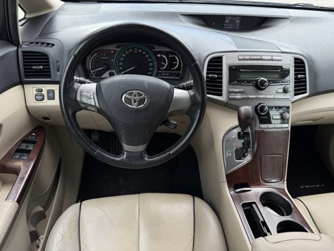Used 2009 Toyota Venza image 9