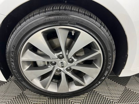 Used 2019 Kia Optima S image 12