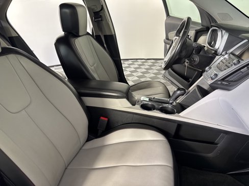 Used 2017 Chevrolet Equinox Premier w/ Enhanced Convenience Package image 42