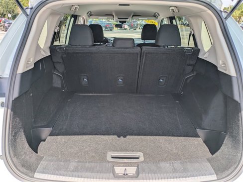 Used 2024 Nissan Rogue S image 13