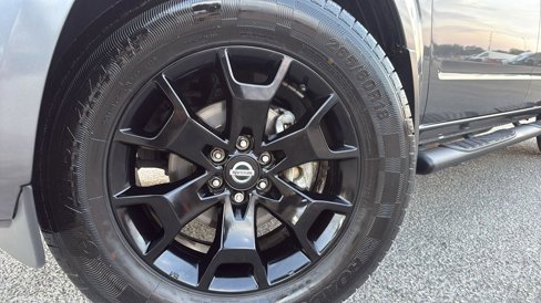 Used 2020 Nissan Frontier SV w/ Midnight Edition Floor Mats image 9