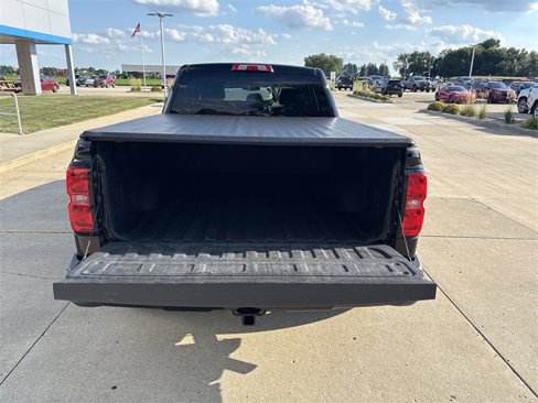 Used 2017 Chevrolet Silverado 1500 LT w/ Midnight Edition image 22