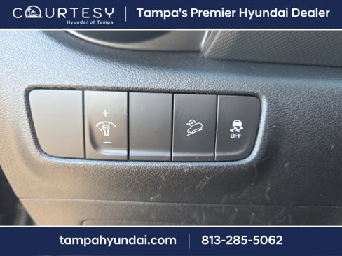 Certified 2022 Hyundai Kona Limited image 20
