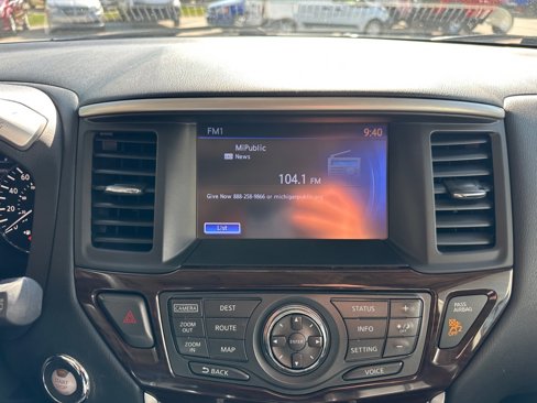 Used 2015 Nissan Pathfinder Platinum w/ Cargo Package image 26