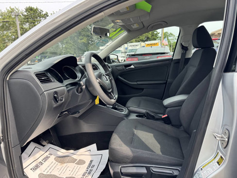 Used 2016 Volkswagen Jetta S image 14