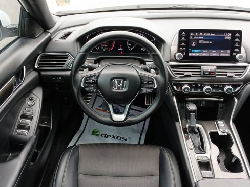 Used 2018 Honda Accord Sport image 12