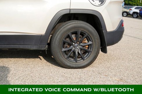 Used 2015 Jeep Cherokee Limited image 6