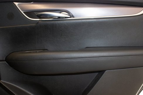 Used 2017 Cadillac XT5 Luxury w/ Driver Awareness Package image 13