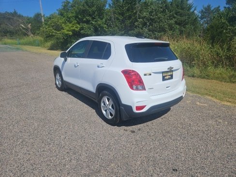 Used 2019 Chevrolet Trax LS w/ Tint and Cruise Package image 3