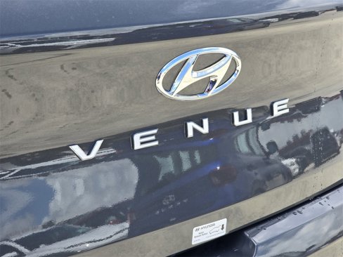 New 2025 Hyundai Venue SEL image 6