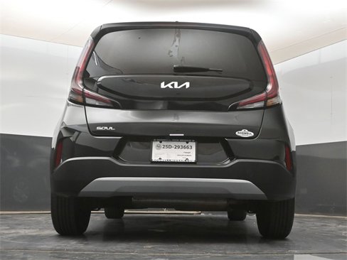 Used 2023 Kia Soul LX image 19