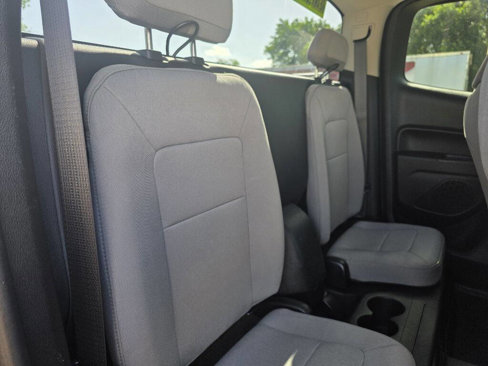 Used 2017 Chevrolet Colorado W/T w/ Custom Special Edition image 32