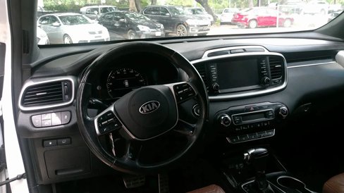 Used 2019 Kia Sorento SX image 26