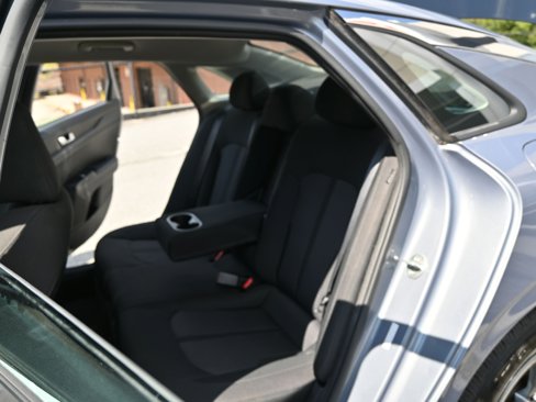 Used 2022 Kia K5 LXS image 28