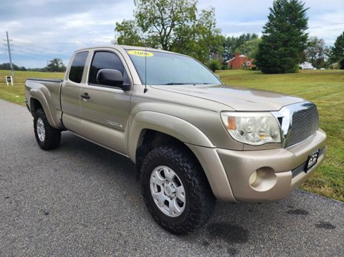 Used 2006 Toyota Tacoma 4x4 Access Cab V6 image 4