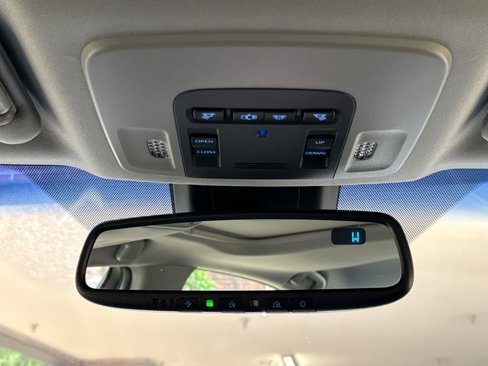 Used 2018 Toyota Camry SE w/ Moonroof Package image 25
