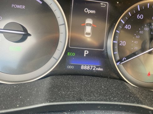 Used 2018 Lexus ES 300h image 6