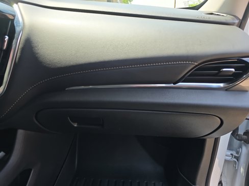 Used 2021 Chevrolet Traverse LT w/ LT Premium Package image 17