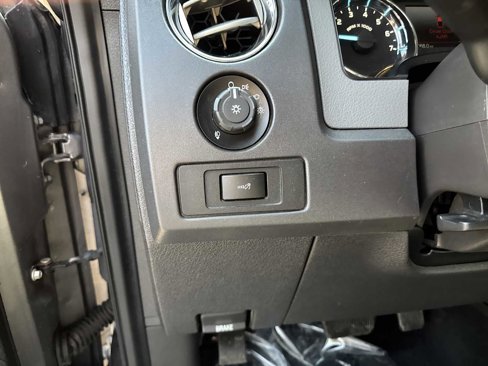 Used 2012 Ford F150 XLT w/ XLT Chrome Pkg image 19