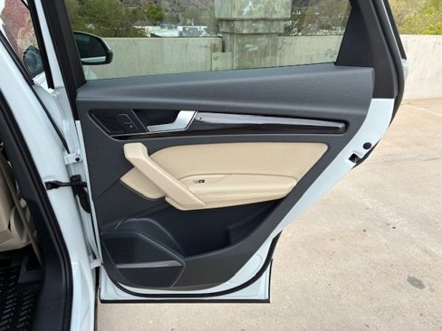 Used 2020 Audi Q5 2.0T Premium Plus image 18