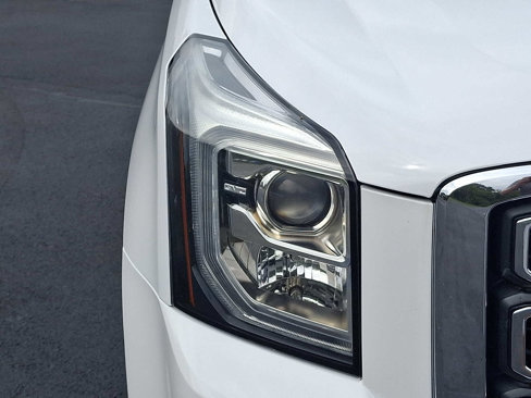 Used 2020 GMC Yukon XL SLT image 9