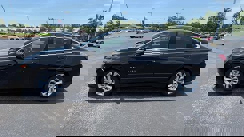 Used 2021 Chevrolet Malibu LT image 5