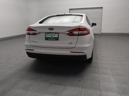 Used 2020 Ford Fusion SE image 7