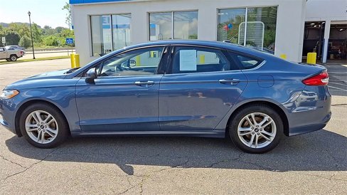 Used 2018 Ford Fusion SE w/ Fusion SE Technology Package image 5