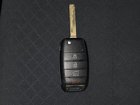 Used 2018 Kia Sorento LX image 32
