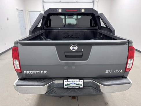Used 2018 Nissan Frontier SV image 5
