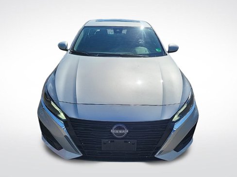 Used 2023 Nissan Altima 2.5 SV w/ SV Premium Package image 8