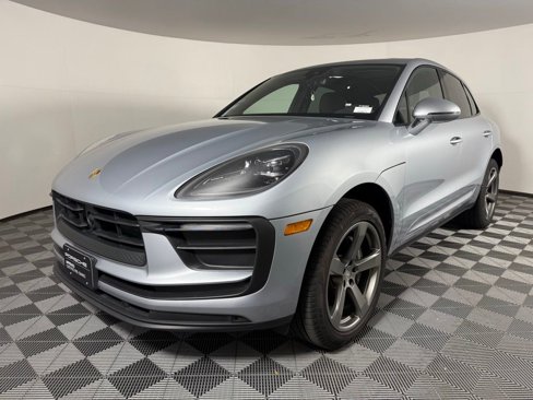Certified 2024 Porsche Macan image 1